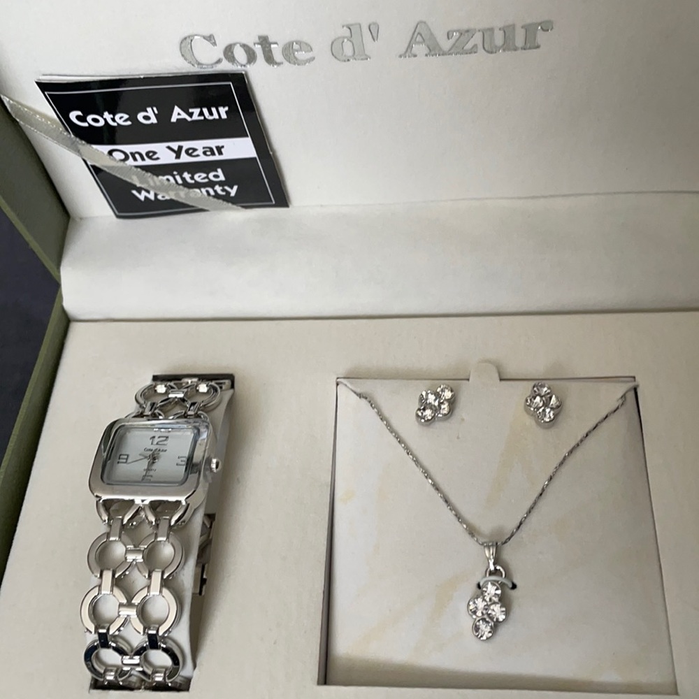 Women’s necklace earrings and watch set Silver